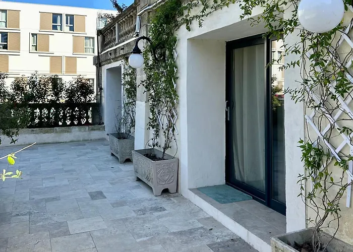 Διαμέρισμα T2 Centre-ville Avec Grand Espace - 15mn Des Plages *